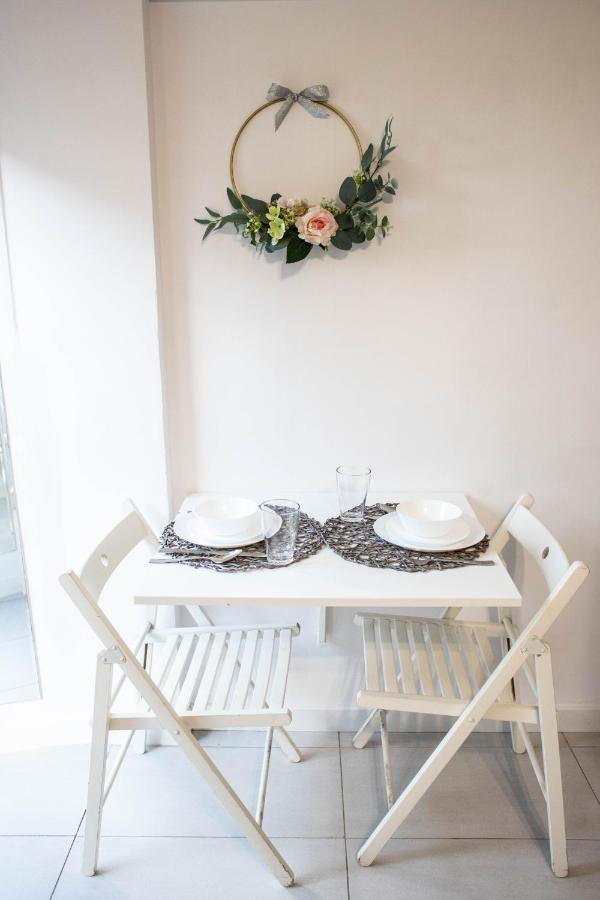Sun & Fun Apartment วาดีสวาโวโว ภายนอก รูปภาพ